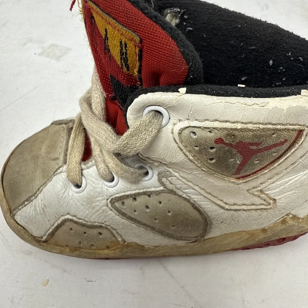 Vintage 1991 Nike Baby Air Jordan Shoes Red White Size 4